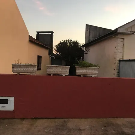 Casa De Campanha Chez Irene Nyaraló *