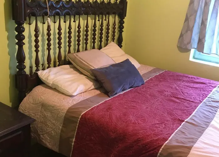 Casa De Campanha Chez Irene * Corticeiro de Cima