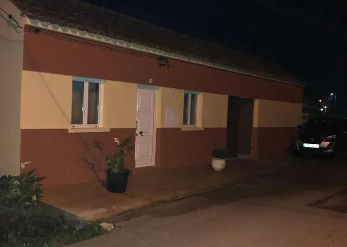 Nyaraló Casa De Campanha Chez Irene *